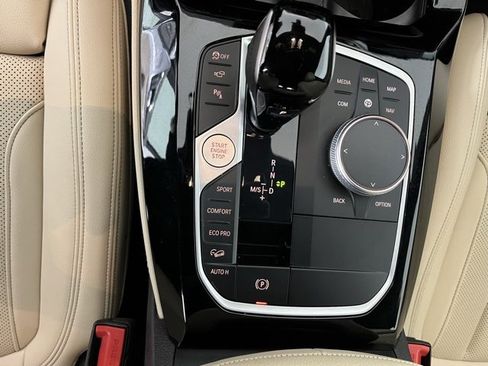 Certified 2023 BMW X4 M40i w/ Premium Package image 17