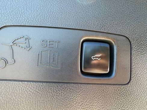 Used 2022 Lincoln Corsair FWD image 9