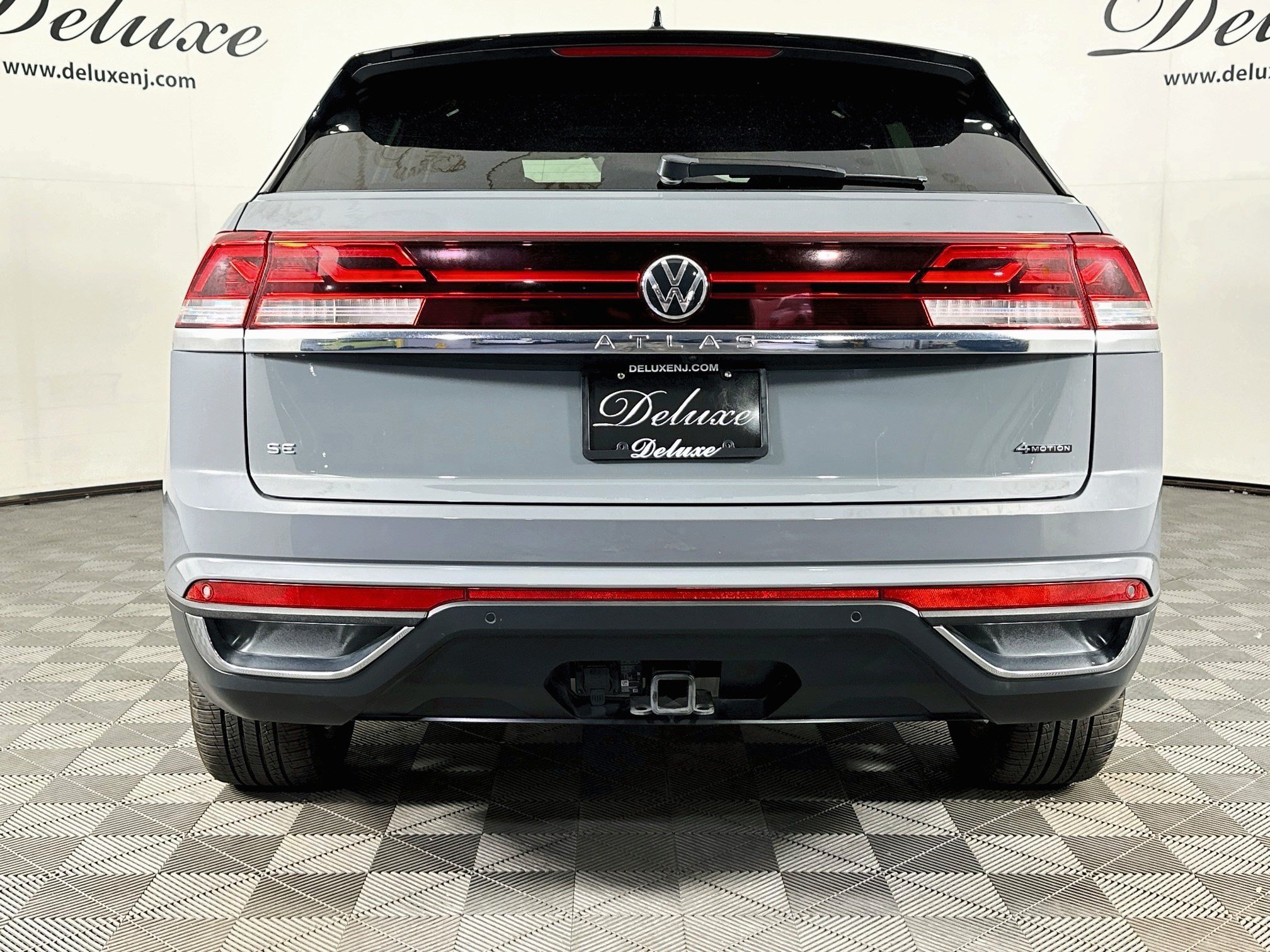Used 2025 Volkswagen Atlas Cross Sport SE w/ Panoramic Sunroof Package AWD/4WD image 5