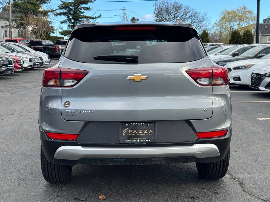 Used 2025 Chevrolet TrailBlazer LT AWD/4WD image 10