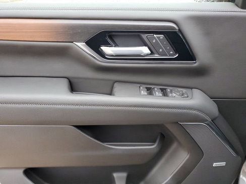 New 2026 GMC Yukon XL Denali image 17