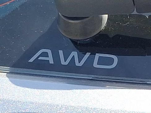 Certified 2023 Honda HR-V LX image 29