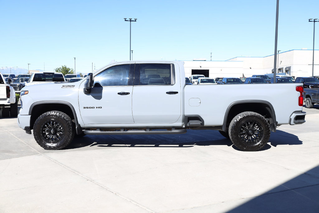 Used 2024 Chevrolet Silverado 3500 LTZ w/ LTZ Plus Package AWD/4WD image 3