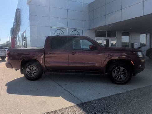 Certified 2025 Nissan Frontier SV w/ SV Convenience Package RWD image 1