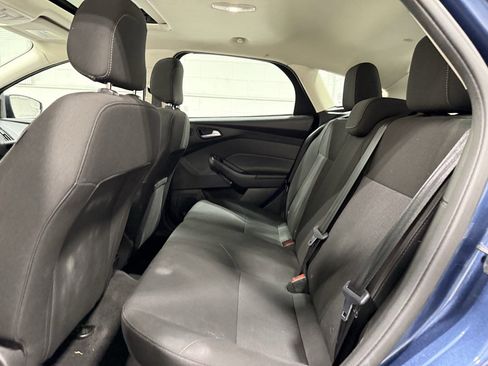 Used 2018 Ford Focus SEL w/ Cold Weather Package FWD image 18