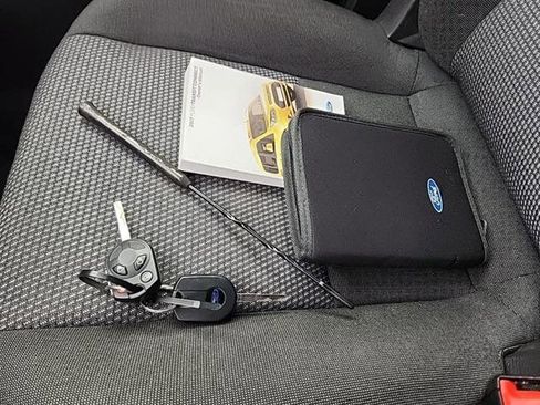 Used 2017 Ford Transit Connect XL image 21