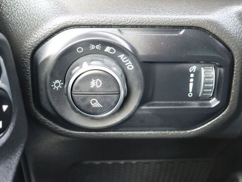 Used 2023 Jeep Gladiator Willys image 23