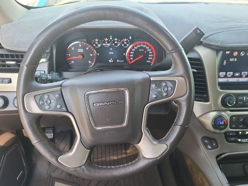 Used 2016 GMC Yukon Denali w/ Open Road Package AWD/4WD image 18