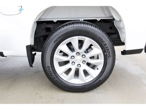 Used 2022 Chevrolet Silverado 1500 Custom image 29