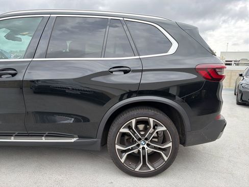 Certified 2023 BMW X5 sDrive40i w/ Premium Package image 3