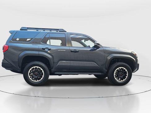 Used 2025 Toyota 4Runner TRD Off-Road Premium image 4