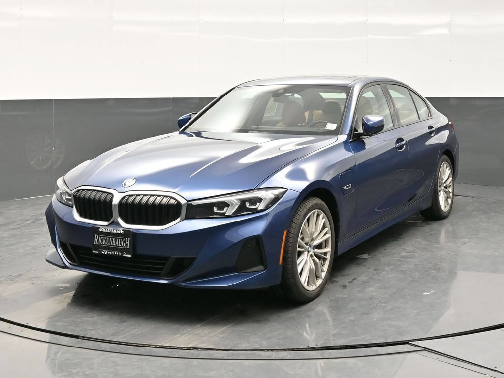 Used 2023 BMW 330e xDrive w/ Premium Package AWD/4WD image 2