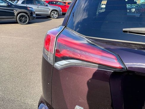 Used 2017 Toyota RAV4 LE w/ All Weather Liner Package AWD/4WD image 29