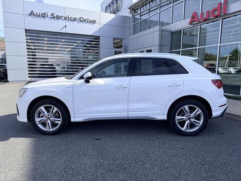 Certified 2024 Audi Q3 2.0T Premium Plus image 3