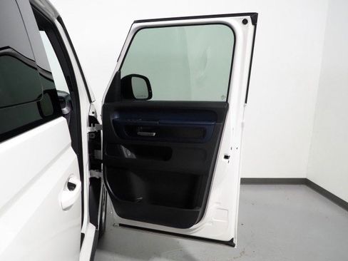 Used 2025 Volkswagen ID. Buzz Pro S image 59