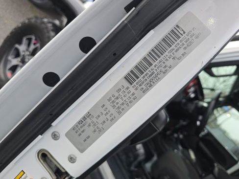 Used 2019 Jeep Wrangler Rubicon w/ Cold Weather Group image 31