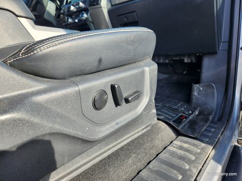 Used 2022 Ford F350 Lariat w/ Lariat Ultimate Package image 28