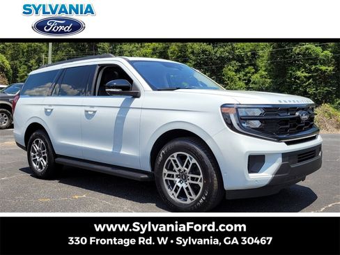 New 2025 Ford Expedition Active image 1