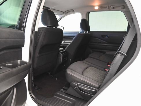 Used 2023 Nissan Pathfinder SV image 30