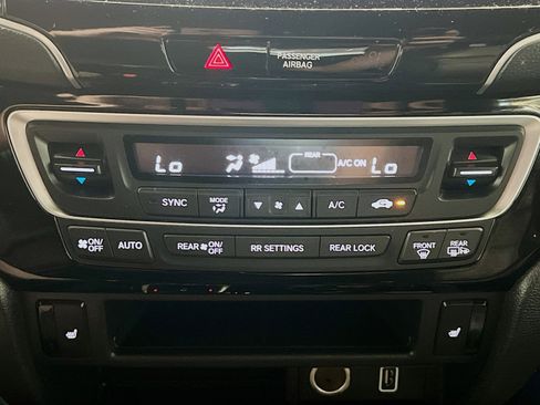 Used 2020 Honda Passport Touring image 12