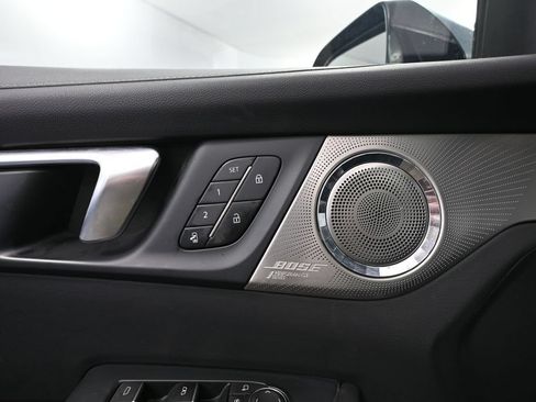 Used 2025 Buick Enclave Avenir AWD/4WD image 20