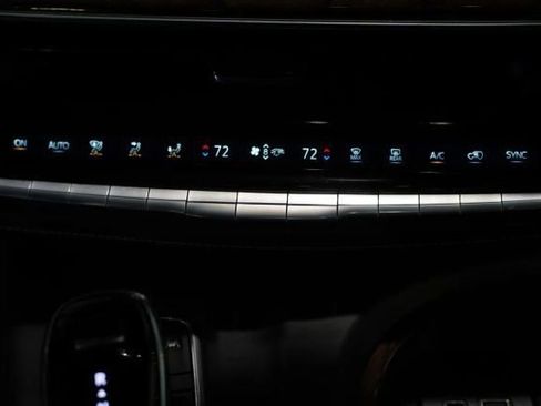 Used 2021 Cadillac Escalade Sport Platinum RWD image 40
