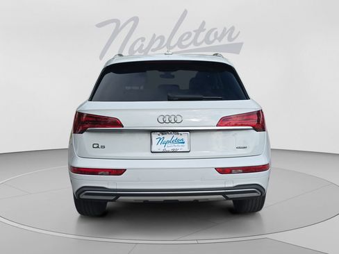 Used 2023 Audi Q5 2.0T Premium w/ Convenience Package AWD/4WD image 4