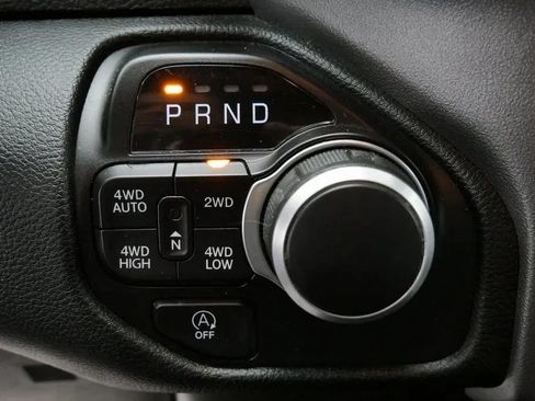 Used 2021 RAM 1500 Big Horn AWD/4WD image 28
