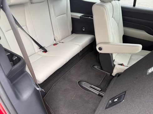 Certified 2026 Toyota Grand Highlander AWD Hybrid image 13
