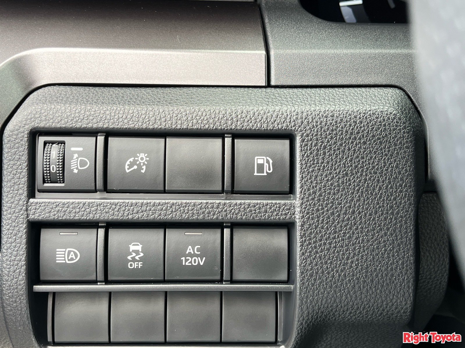 Certified 2026 Toyota 4Runner TRD Off-Road AWD/4WD image 32