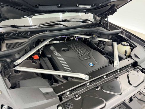 Used 2022 BMW X7 xDrive40i w/ Executive Package image 15