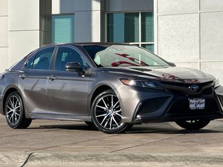 Certified 2024 Toyota Camry SE video 2