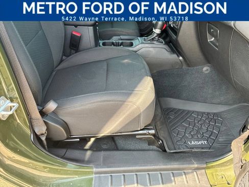 Used 2023 Jeep Gladiator Sport AWD/4WD image 53