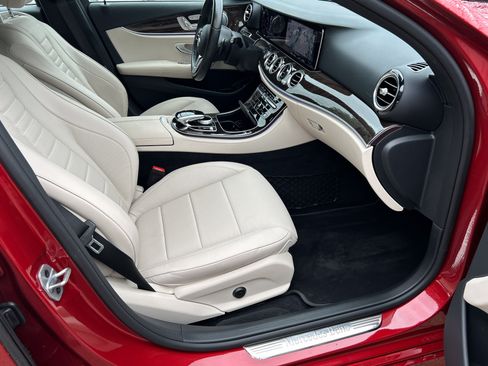 Used 2020 Mercedes-Benz E 450 4MATIC Wagon image 49