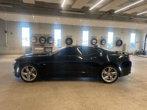 Used 2019 Chevrolet Camaro SS RWD image 10