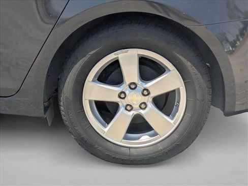 Used 2015 Chevrolet Cruze LT FWD image 22