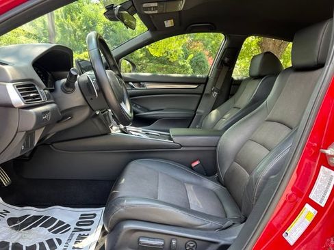 Used 2019 Honda Accord Sport image 12