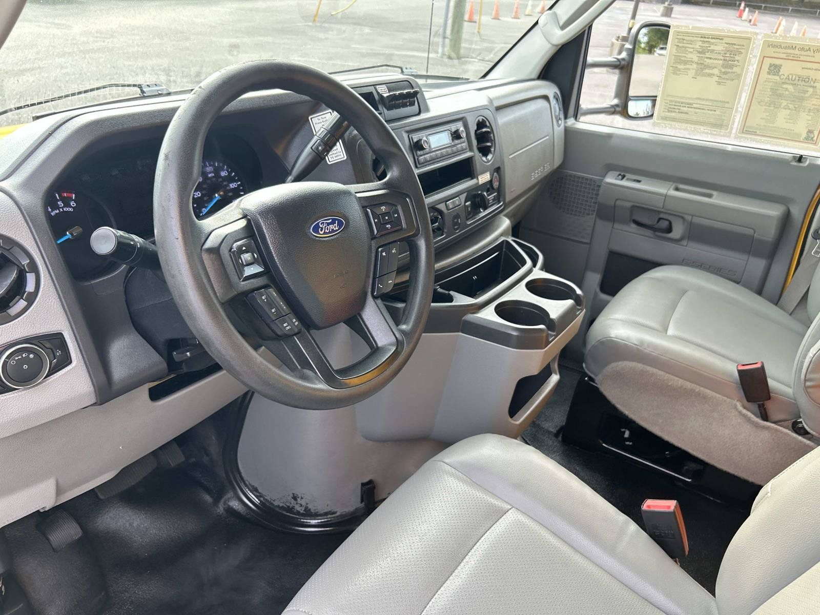 Used 2022 Ford E-350 and Econoline 350 Super Duty RWD image 28