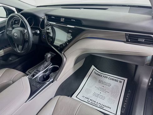Certified 2020 Toyota Camry XSE FWD image 29