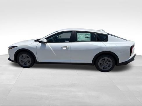 New 2026 Kia K4 FWD image 4