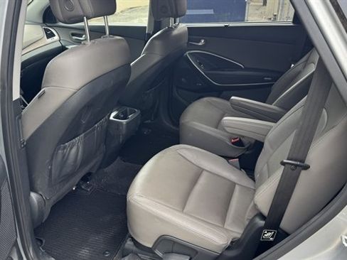 Used 2019 Hyundai Santa Fe XL FWD image 7