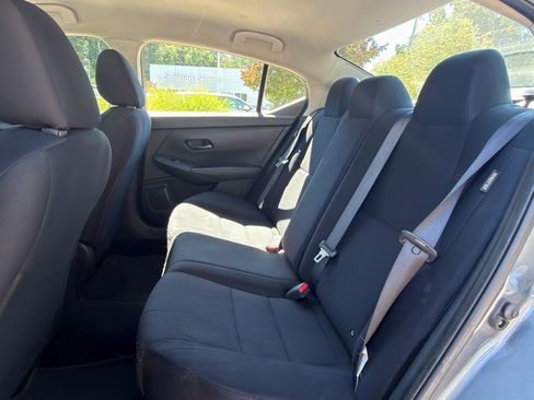 Used 2024 Nissan Sentra S FWD image 19