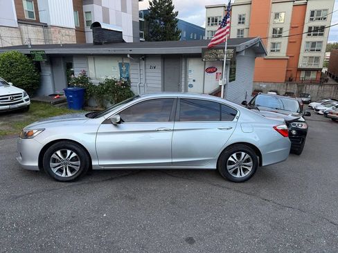 Used 2014 Honda Accord LX image 11