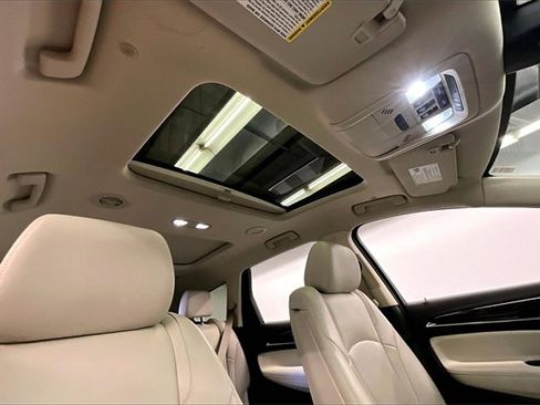 Used 2022 Buick Enclave Premium w/ Experience Buick Package image 16