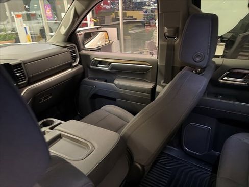 Used 2023 Chevrolet Silverado 1500 RST image 17