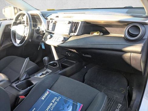 Used 2017 Toyota RAV4 XLE image 24