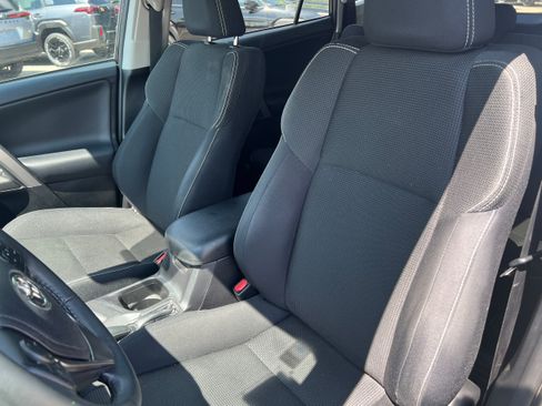 Used 2017 Toyota RAV4 XLE w/ All Weather Liner Package AWD/4WD image 18