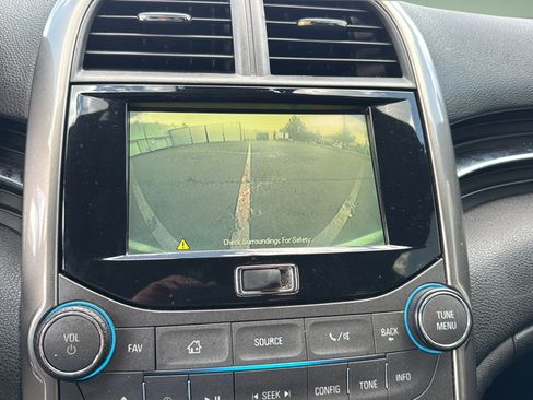 Used 2013 Chevrolet Malibu LTZ FWD image 12