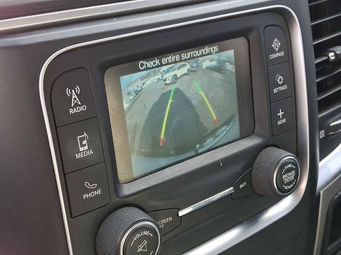 Used 2018 RAM 2500 SLT image 15