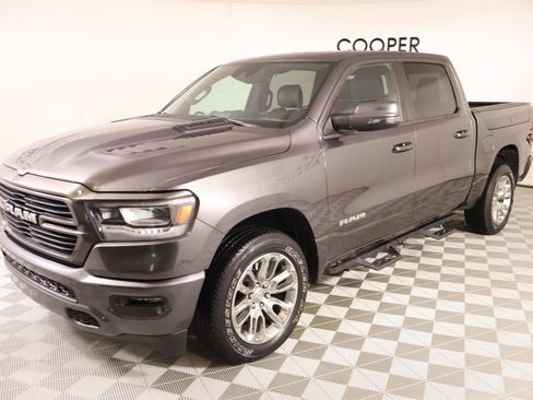 Used 2023 RAM 1500 Laramie AWD/4WD image 11